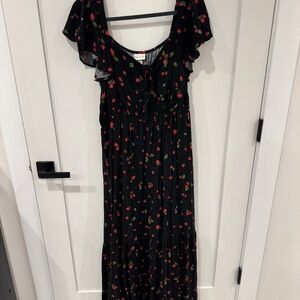 Ava & Viv XXL Strawberry Black Maxi Dress